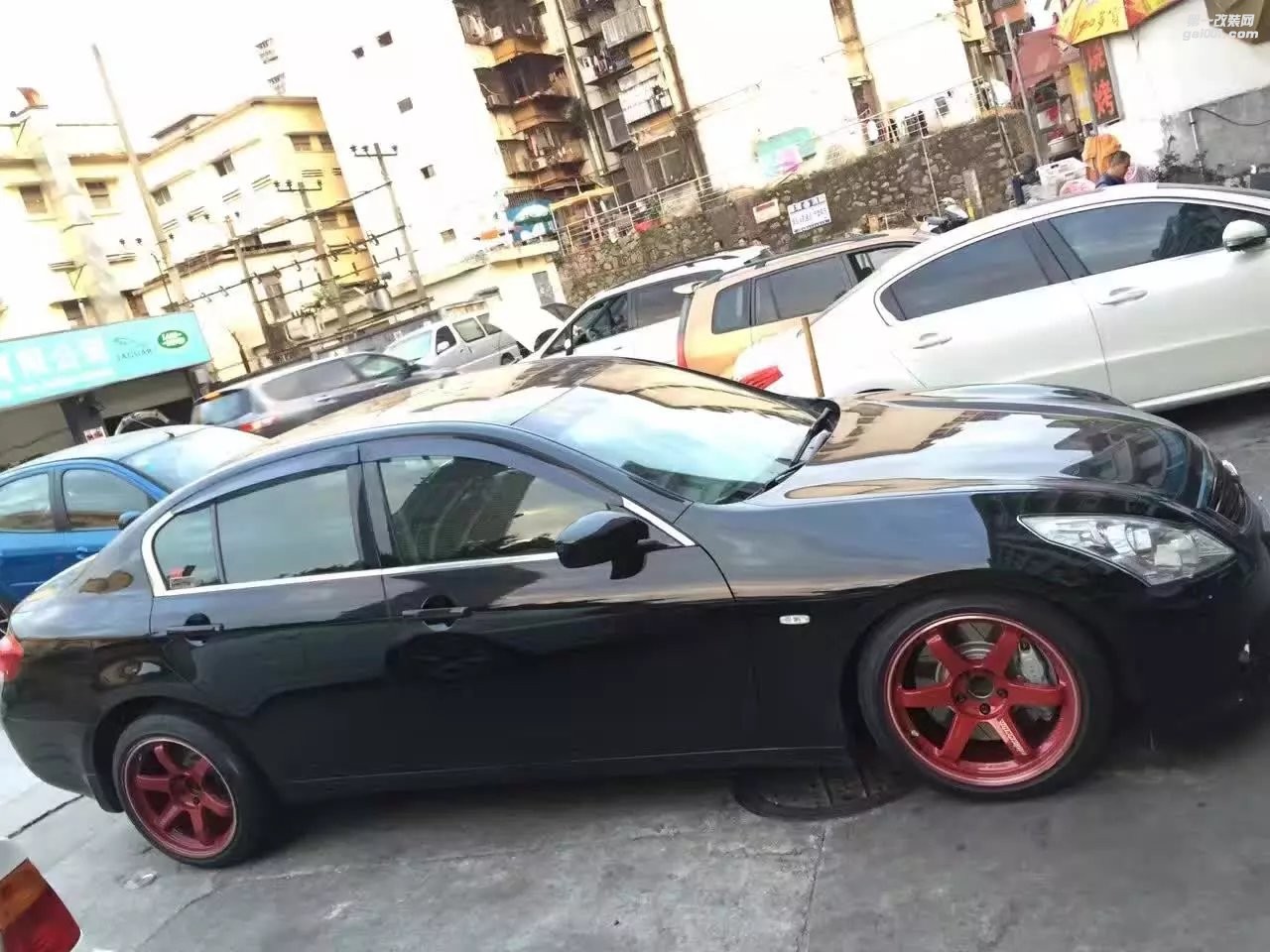 英菲尼迪，裝 RAYS  完工！