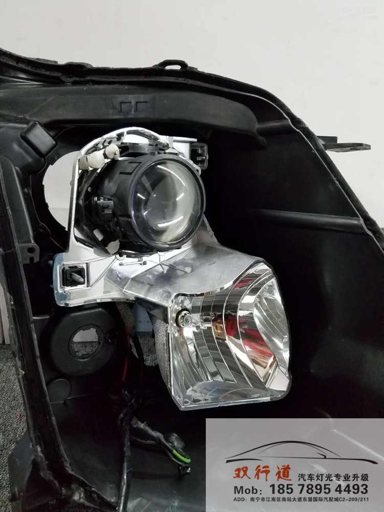【南宁双行道车灯】-凯迪拉克SRX 豪车就应该有豪车的气质