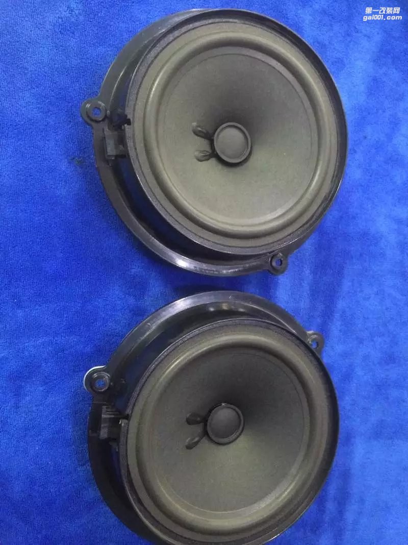 南寧途悅汽車音響改裝－奇瑞E3音響改裝法國勁浪165A1喇叭愛威低音