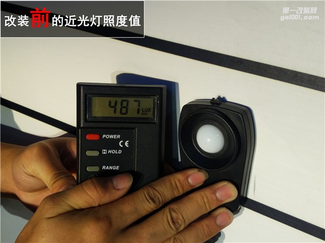 豐田雷凌升級歐司朗CBI套裝 海拉五透鏡作業(yè)——清風車影燈改