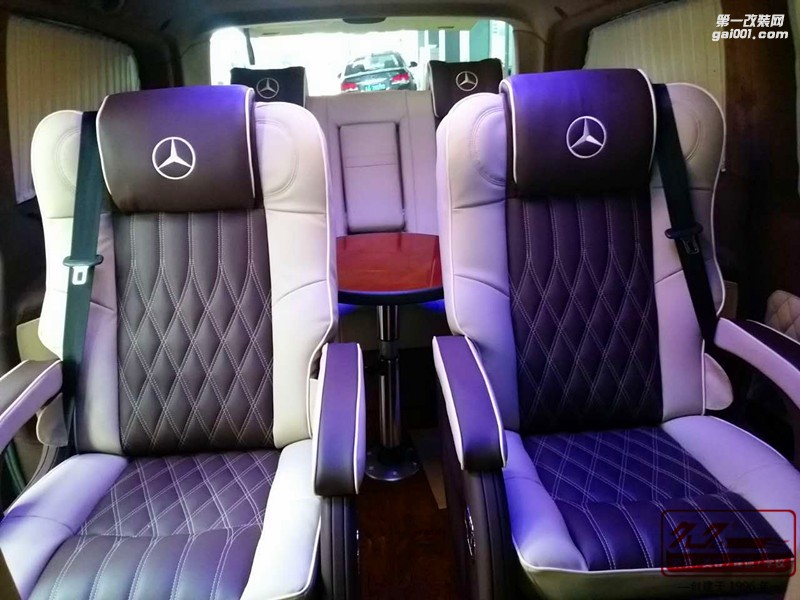 奔馳威霆商務(wù)車內(nèi)飾改裝，私人定制！
