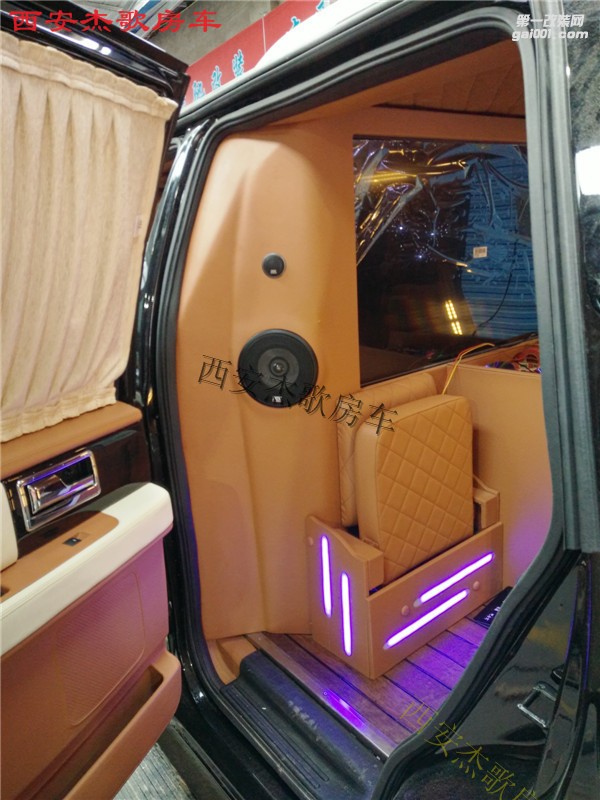 西安商務(wù)車內(nèi)飾改裝/杰歌房車之林肯領(lǐng)航員---總統(tǒng)專用