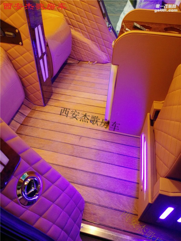 西安商務(wù)車內(nèi)飾改裝/杰歌房車之林肯領(lǐng)航員---總統(tǒng)專用