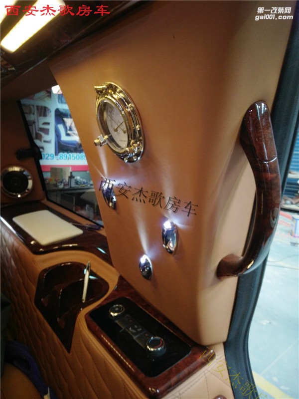 西安商務(wù)車內(nèi)飾改裝/杰歌房車之林肯領(lǐng)航員---總統(tǒng)專用