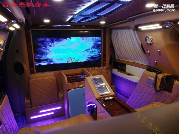 西安商務(wù)車內(nèi)飾改裝/杰歌房車之林肯領(lǐng)航員---總統(tǒng)專用