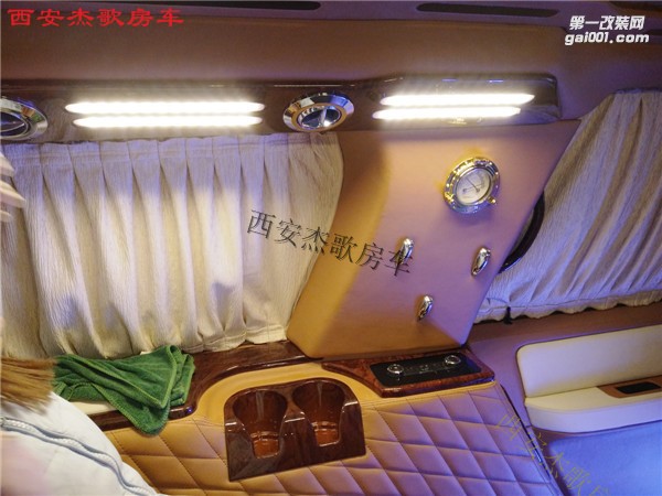 西安商務(wù)車內(nèi)飾改裝/杰歌房車之林肯領(lǐng)航員---總統(tǒng)專用
