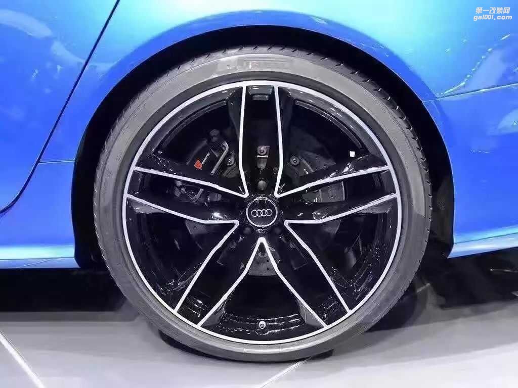 奧迪 RS6．原裝 21寸．二手一套
