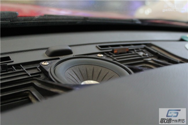 武漢寶馬音響改裝專(zhuān)業(yè)店  歌德3系無(wú)損改裝寶馬專(zhuān)用音響