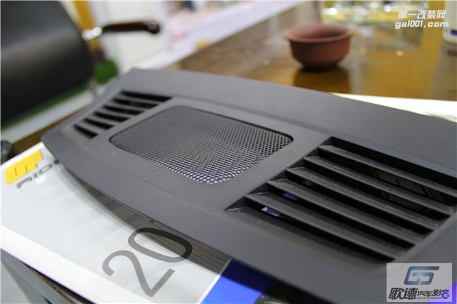 武漢寶馬音響改裝專(zhuān)業(yè)店  歌德3系無(wú)損改裝寶馬專(zhuān)用音響