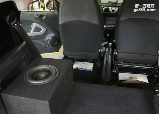 常州至上音樂奔馳SAMRT汽車音響升級歌劇世家 全車美特靜降噪隔音