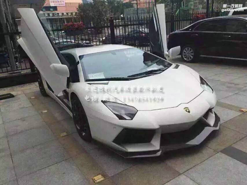 蘭博基尼;P700改裝DMC碳纖維小包圍總代理