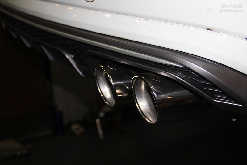奧迪A6L 3.0T 改裝升級(jí)RES中尾段閥門排氣+S6后唇