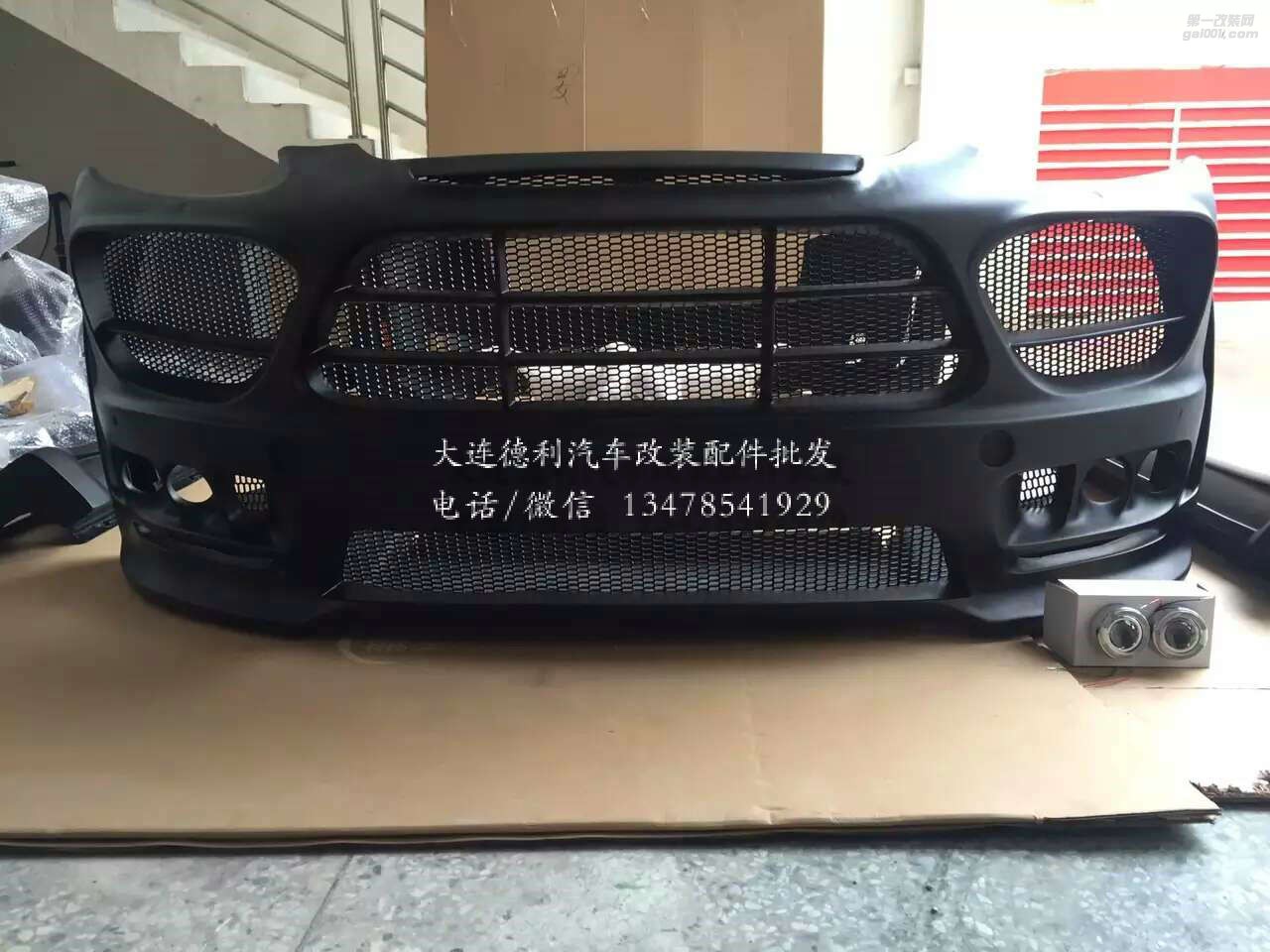 中國哈曼代理批發(fā)保時捷卡宴改裝哈曼中出排氣包圍