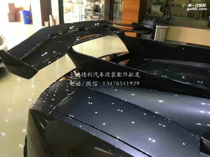 蘭博基尼改裝碳纖維 尾翼