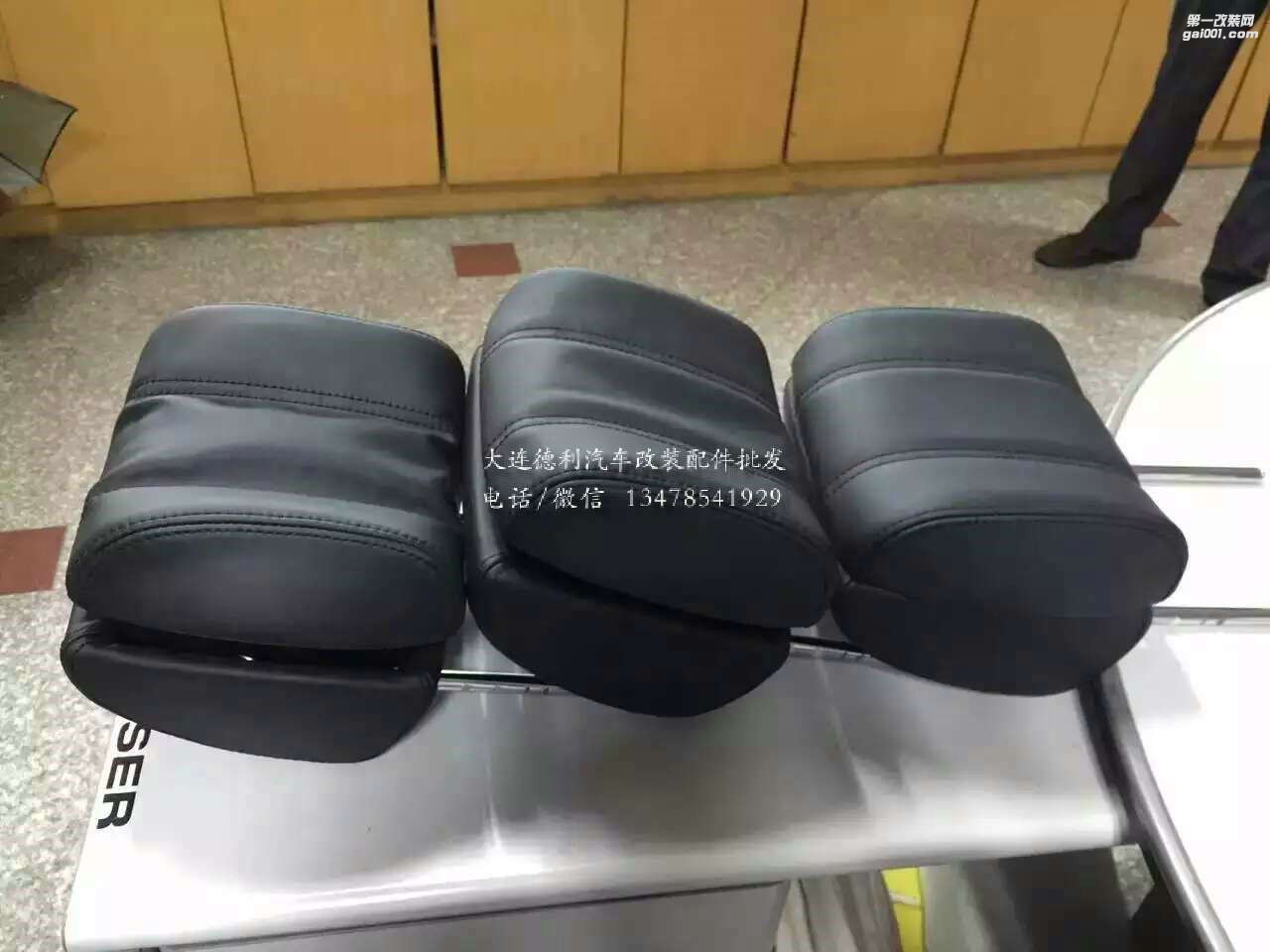 路虎飛翼雙層頭枕