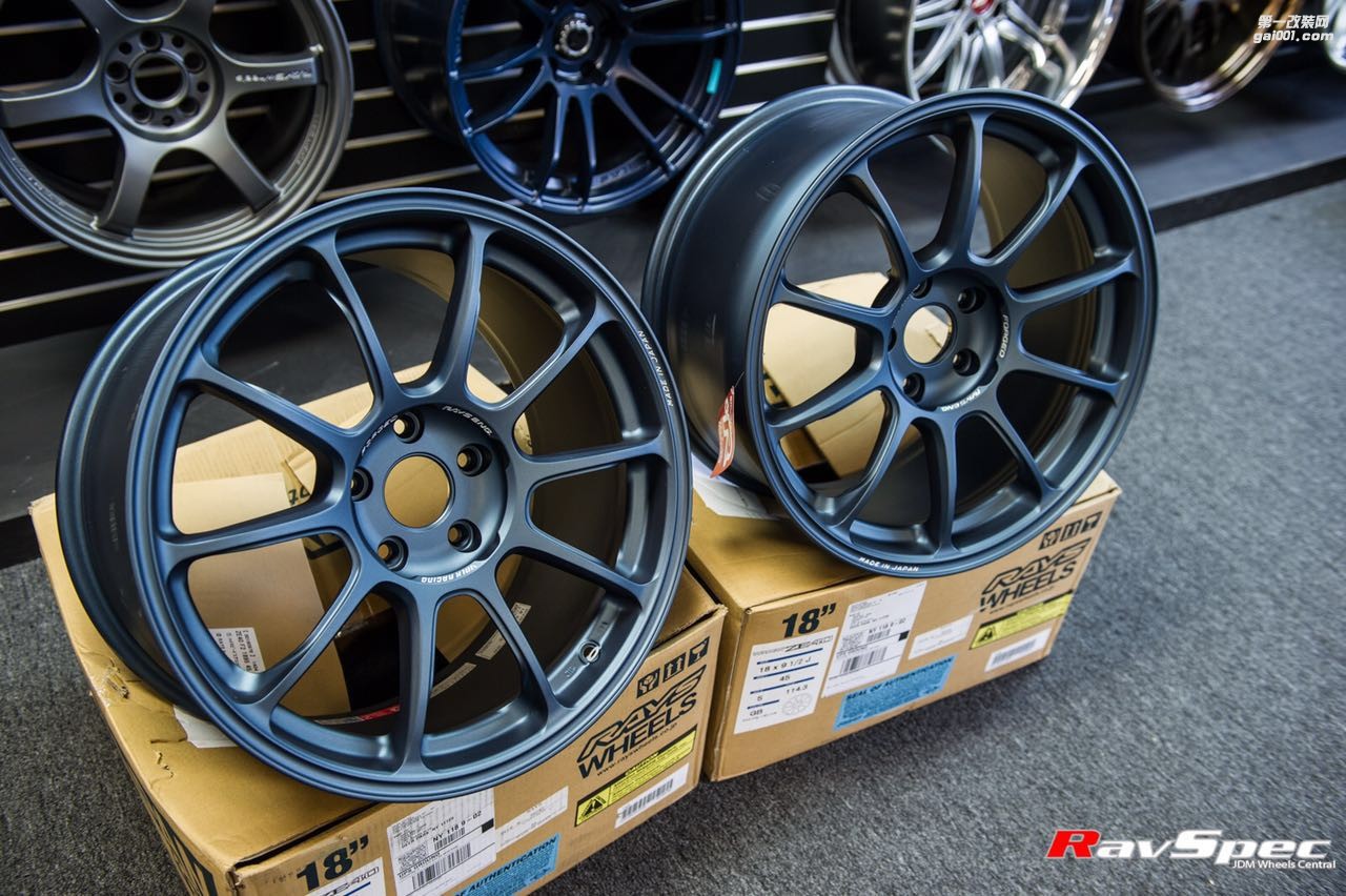 正品日本RAYS  ZE40 陽極藍(lán) 多個數(shù)據(jù)現(xiàn)貨供應(yīng)