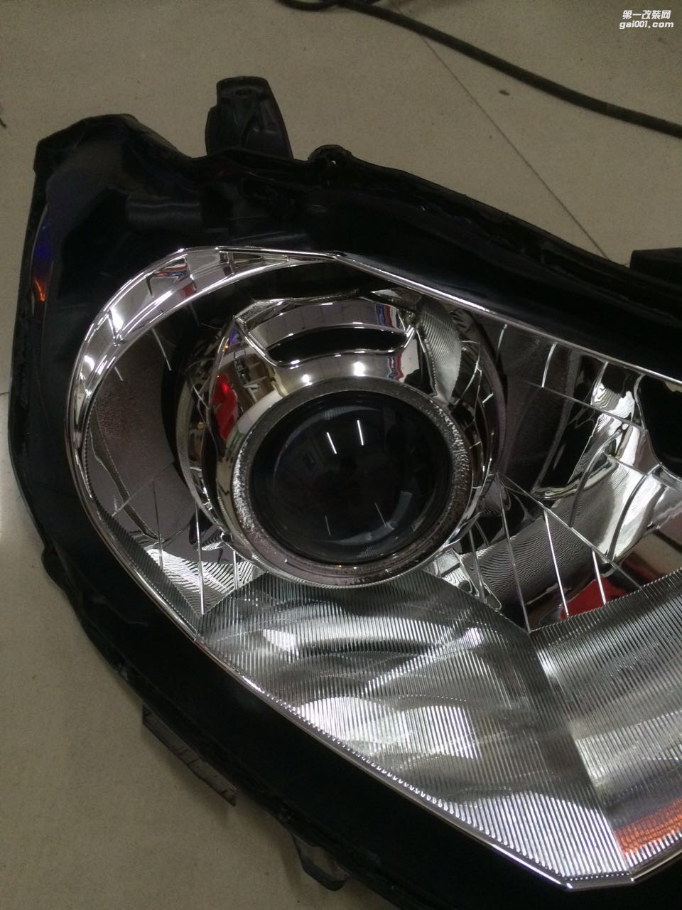 河源車燈改裝河源新光源車燈升級(jí)豐田威馳Q5雙光透鏡+巖崎燈泡