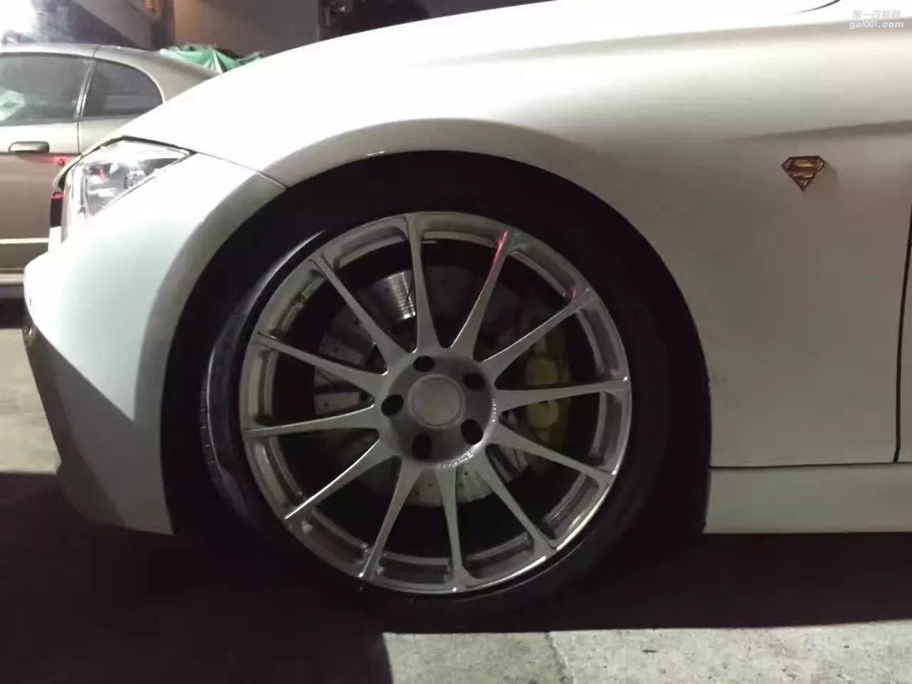 寶馬，換 prodrive  19寸 完工！