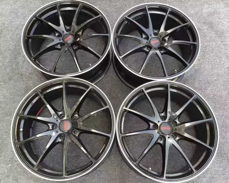 奔馳，換 RAYS G25 完工， 還是19寸帥。。
