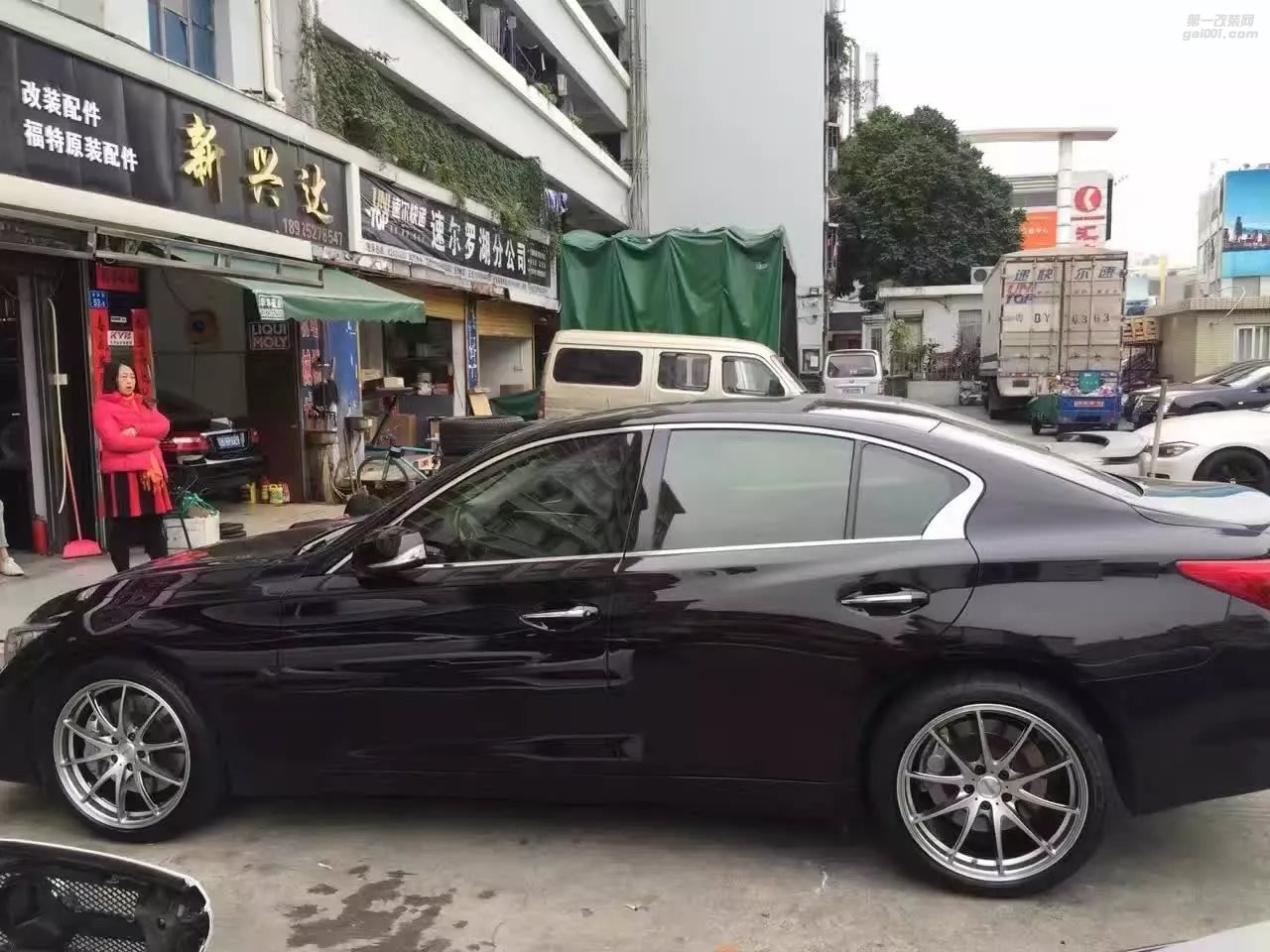 英菲尼迪，換 RAYS G25 完工