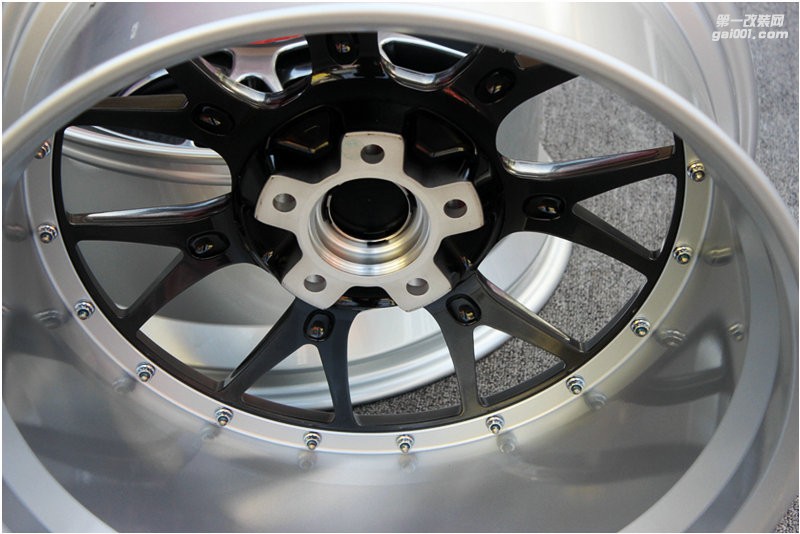 海亞：BBS LM-R 灰色限量版 5X120 20X9 20X10 寶馬3456系 Z4 X1 X3等