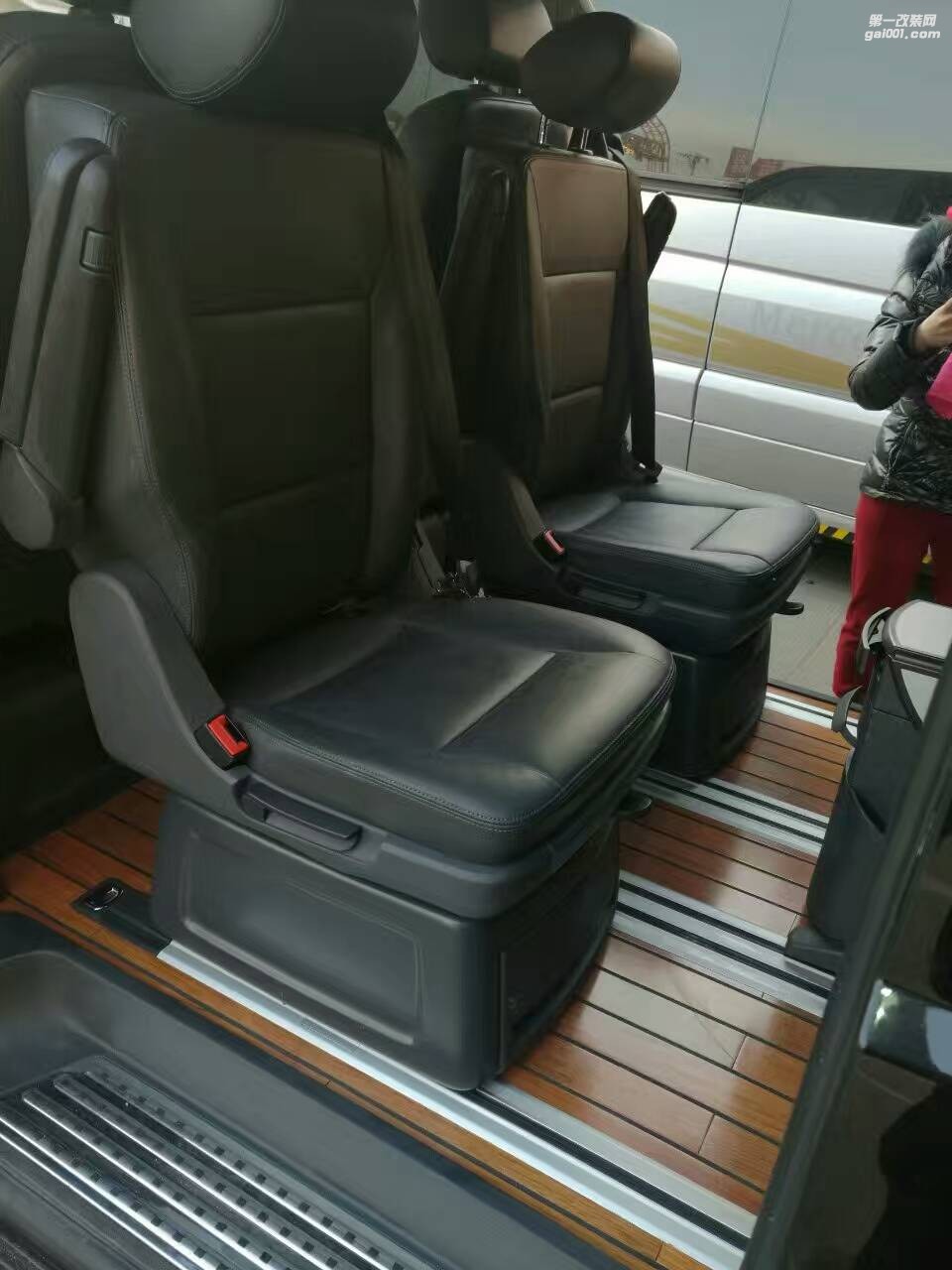 柚木地板加裝完成