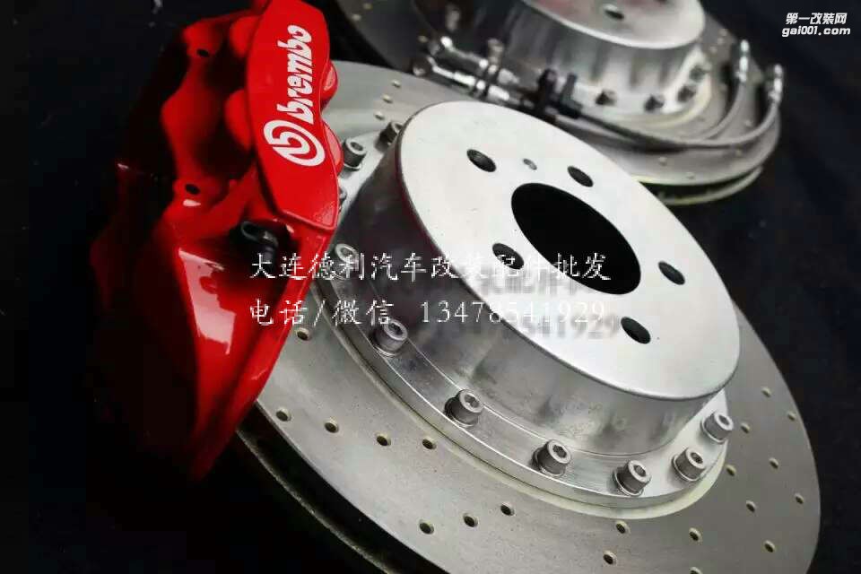 紅色意大利BremboGT6/GT4剎車寶馬裝車效果