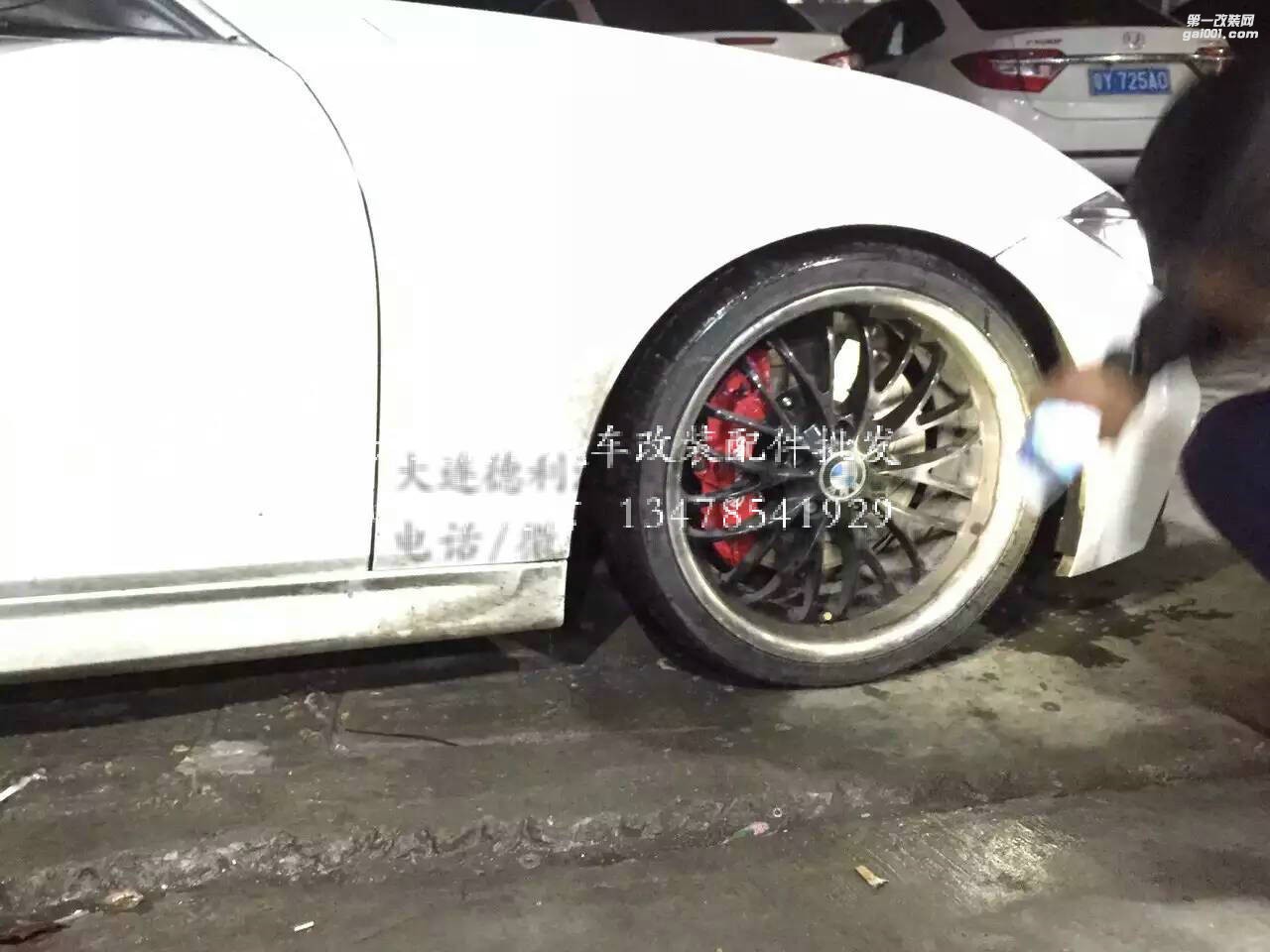 紅色意大利BremboGT6/GT4剎車寶馬裝車效果