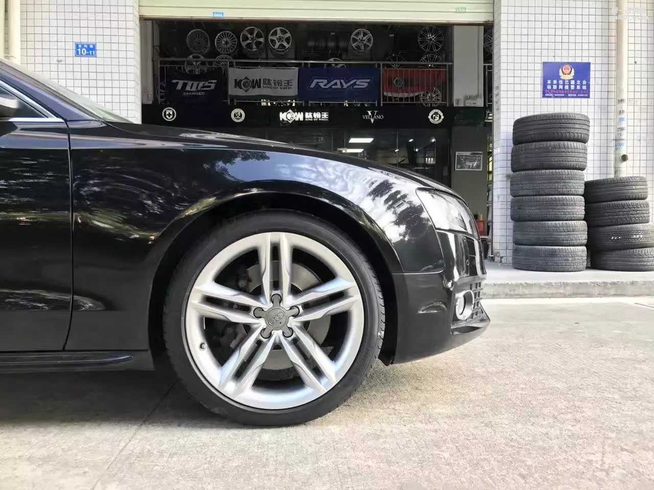 奧迪， 換 原裝 19寸 完工