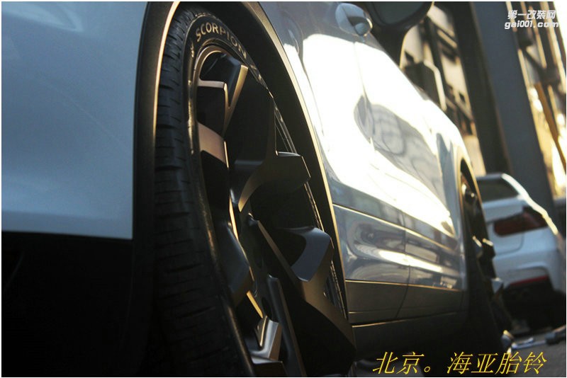 海亞：保時(shí)捷卡宴 改裝 美國(guó) AGT 22寸輪轂  這氣勢(shì)沒誰
