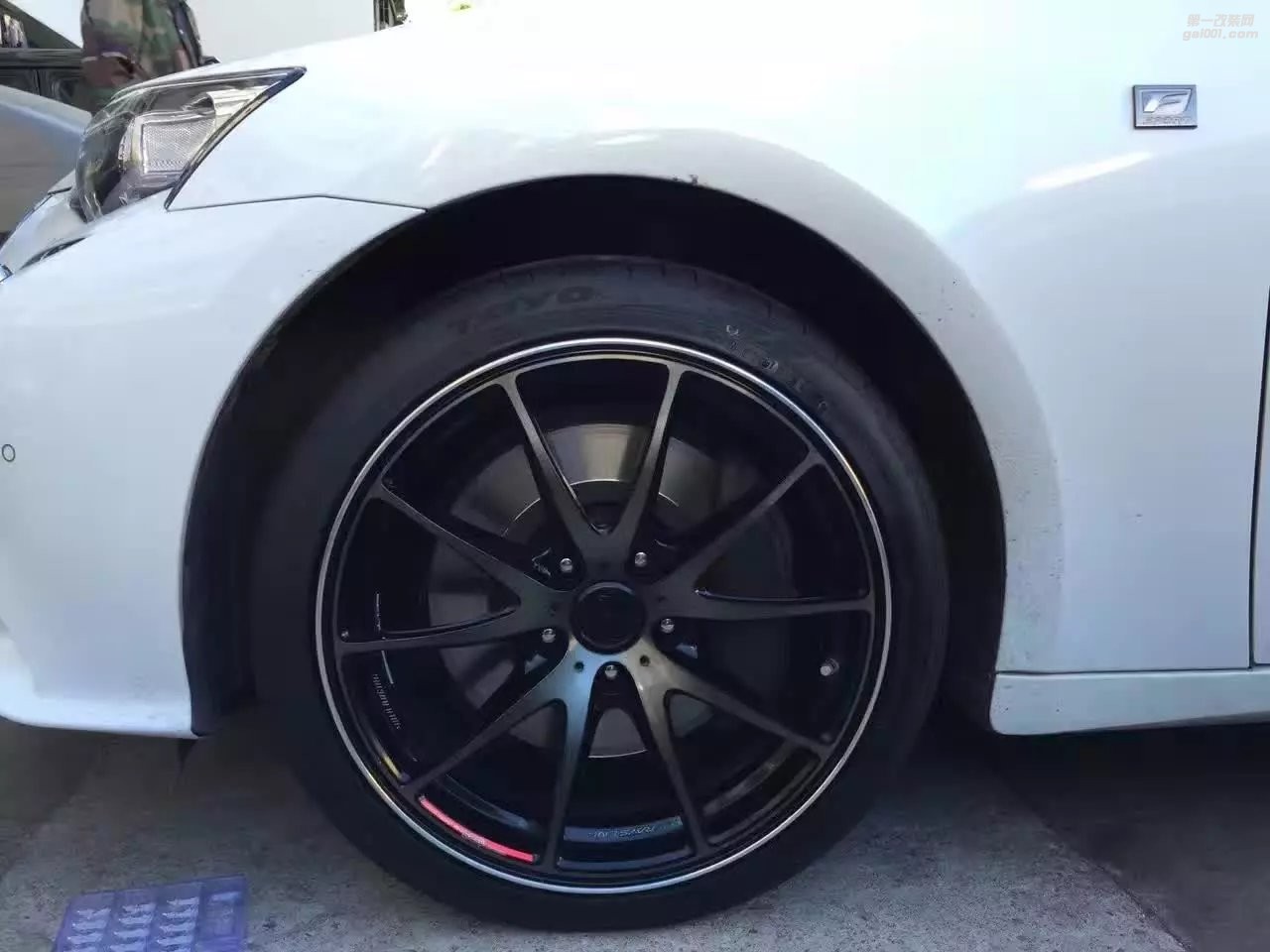 雷克薩斯，上 RAYS G25 KK色 完工！