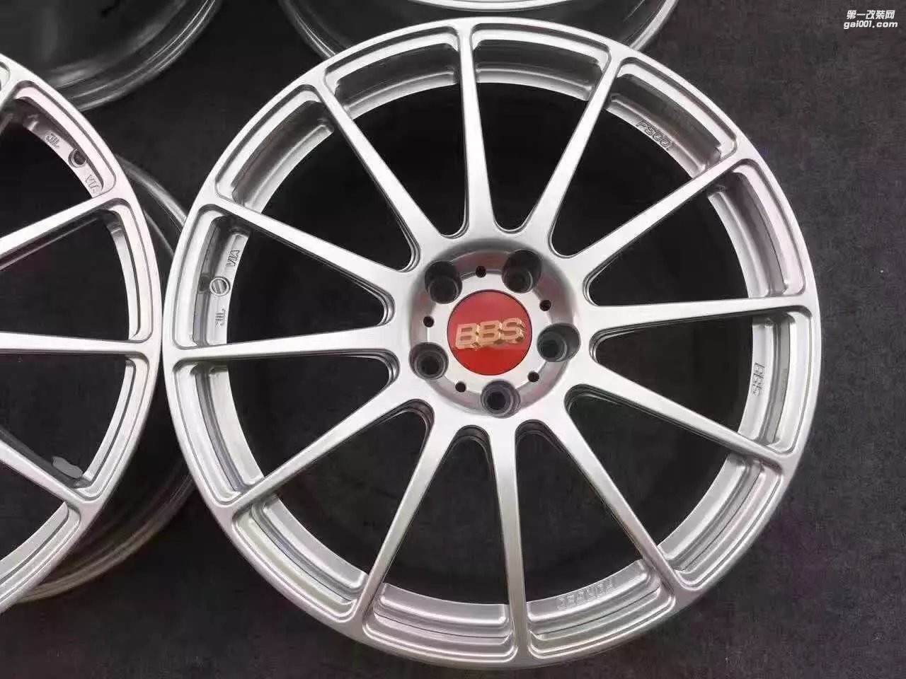 奧迪，換 BBS 全新 19寸 完工！