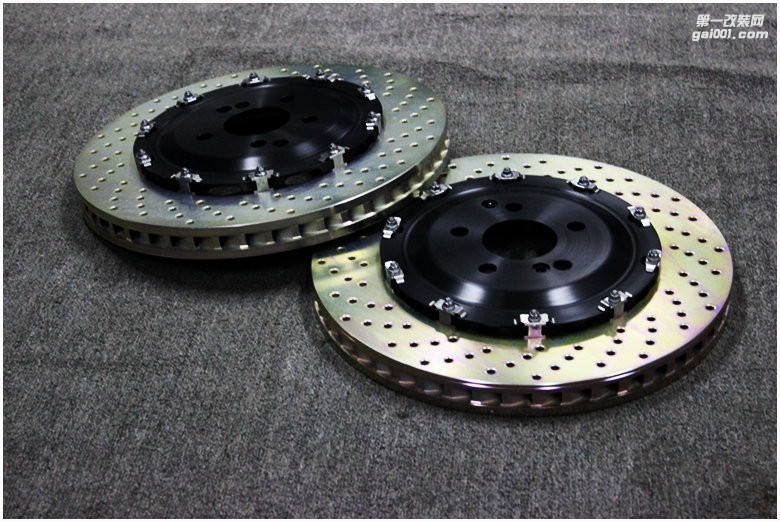 海亞：奔馳C218 CLS350 改裝意大利布雷博BREMBO GT6  全原裝剎車套件 帶防偽卡