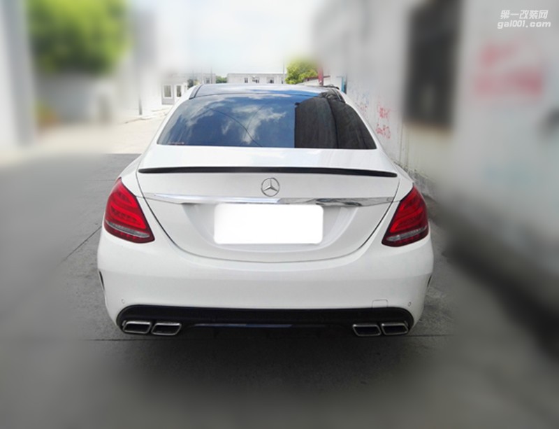 奔馳W205新C級改裝C63款尾喉后唇套件
