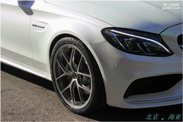 海亞：大馬力后驅(qū)車 奔馳W205 C63 AMG改裝 日本最強(qiáng)最輕航鋁鍛造輪轂 20寸 RI-D  搭配米其林PSS性能胎
