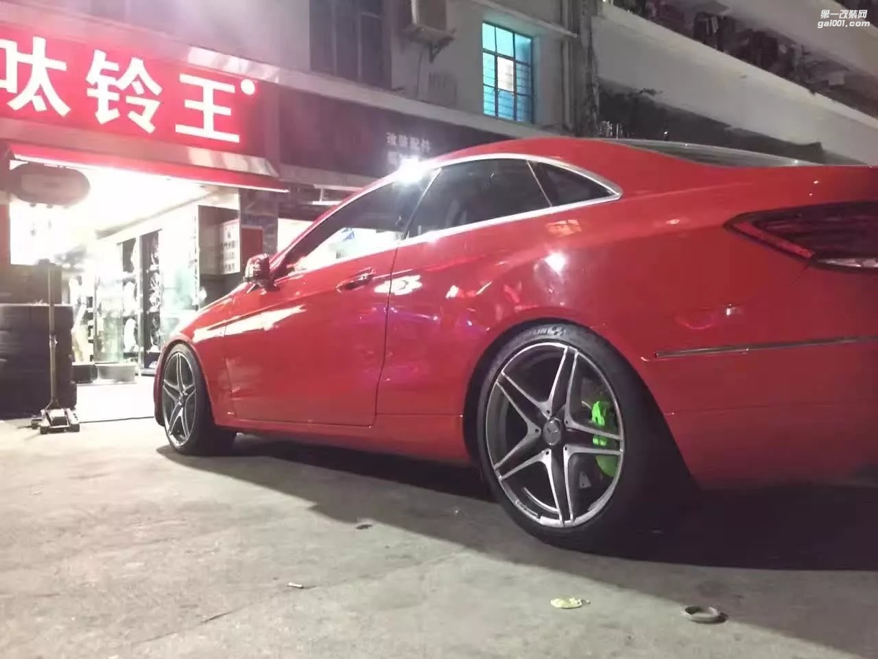 奔馳，換 原裝 19寸 完工！
