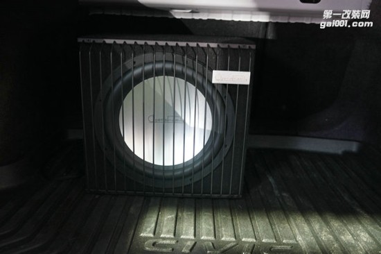 常州汽車音響隔音改裝|本田思域汽車音響改裝升級(jí)歌劇世家|至上音樂