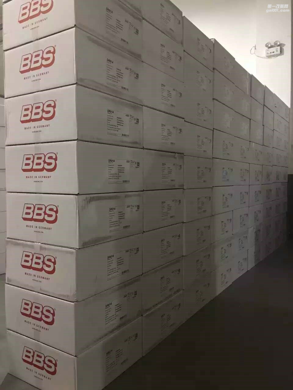 正品BBS輪轂德國(guó)BBS鋼圈大量現(xiàn)貨倉(cāng)庫(kù)庫(kù)存充足
