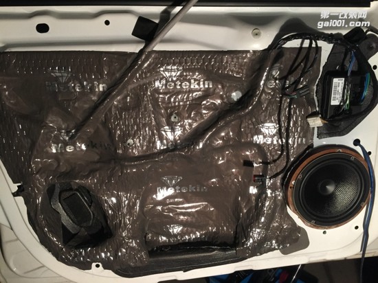 常州專(zhuān)業(yè)汽車(chē)音響改裝|福克斯汽車(chē)音響改裝升級(jí)英國(guó)正弦波|至上音樂(lè)