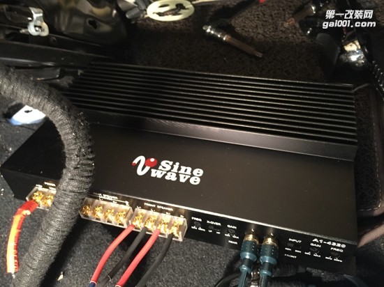 常州專(zhuān)業(yè)汽車(chē)音響改裝|?？怂蛊?chē)音響改裝升級(jí)英國(guó)正弦波|至上音樂(lè)