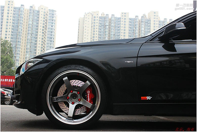 海亞：寶馬 3系 與 橫濱ADVAN GT 19寸的效果  brembo GT剎車套件 GT6 GT4 全原裝帶防偽卡