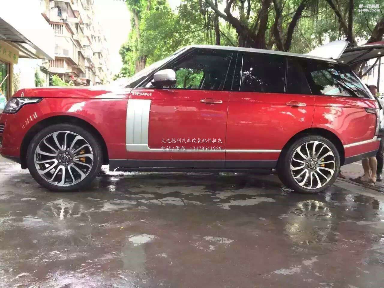 路虎22寸高配風(fēng)火輪輪轂鋼圈裝車效果