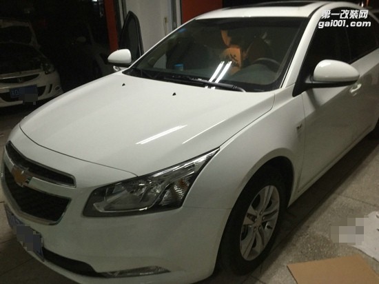 常州至上音樂雪弗蘭科魯茲汽車音響改裝升級(jí)英國正弦波