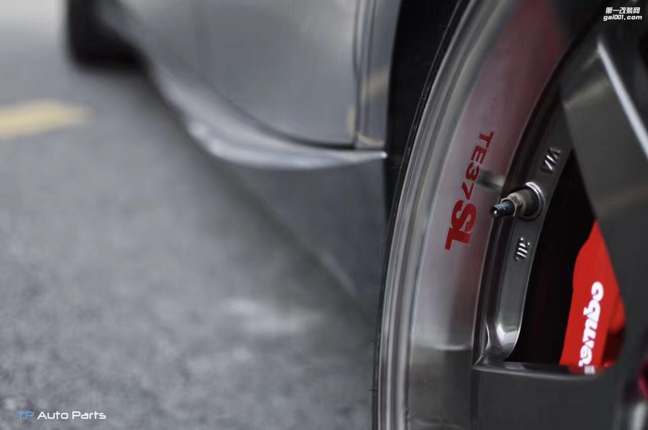 海亞：RAYS TE37SL 上身 雷克薩斯IS200T 19寸TE37SL 特定數(shù)據(jù) 19X8.5  19X9.5 brembo GT6 GT4剎車套件