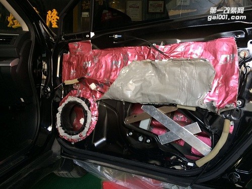 青島煜豐隆汽車音響——斯巴魯傲虎