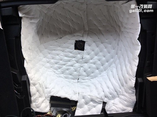 青島煜豐隆汽車音響——斯巴魯傲虎