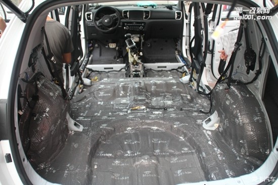 常州至上音樂為起亞KX5解除噪音 全車美特靜隔音降噪工程