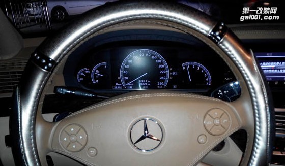 升級品牌：奔馳S300L升級ECU