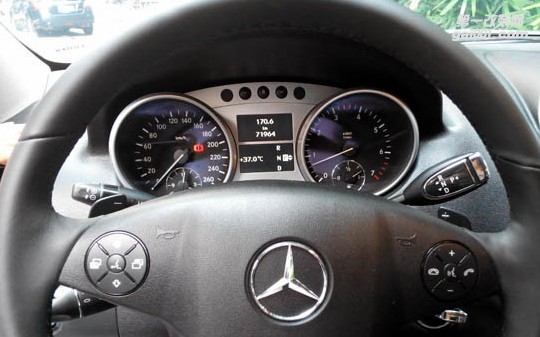 奔馳ML300升級(jí)ECU 優(yōu)化ECU