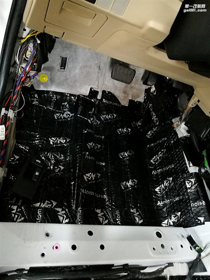 泉州山水汽車音響改裝 卡羅拉汽車音響改裝 全車隔音